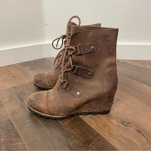 Sorel Joan of Arctic Brown Lace-Up Wedge Boot Women’s 9.5